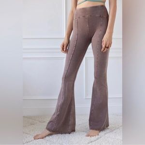 UO Out From Under Aria Seamed Flare Pant - Acid Brown - Small